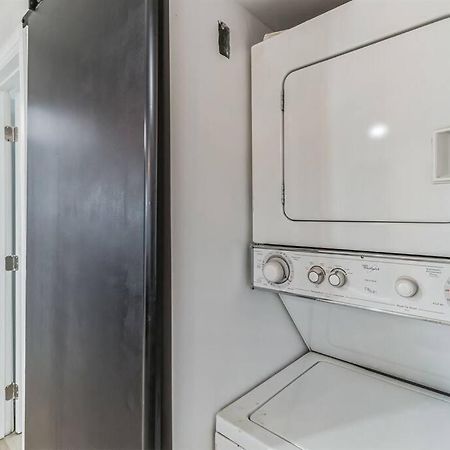Modern City Ranch 3 Bdrm Family Home Access By Dirt Road Palmdale Buitenkant foto
