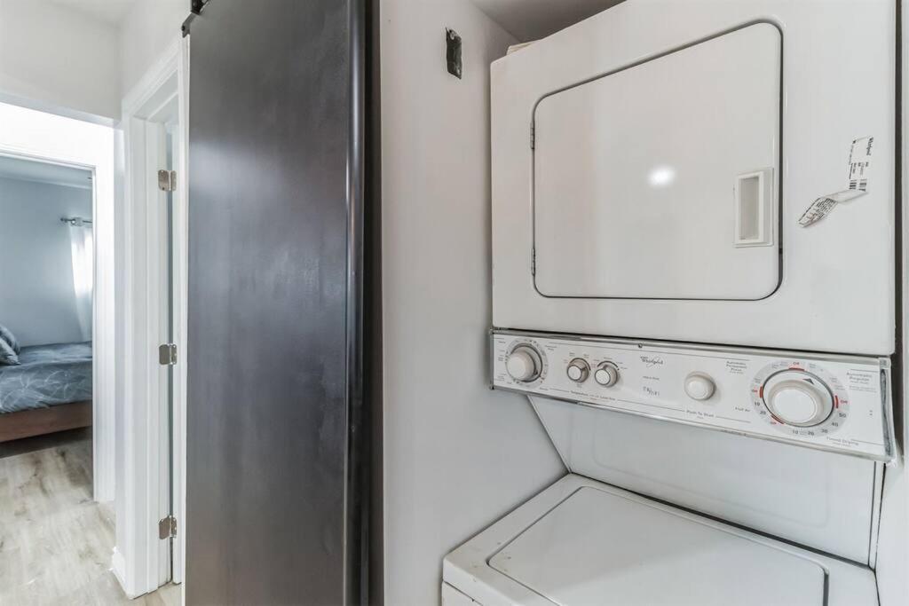 Modern City Ranch 3 Bdrm Family Home Access By Dirt Road Palmdale Buitenkant foto